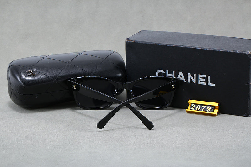 2679 Sunglasses with box