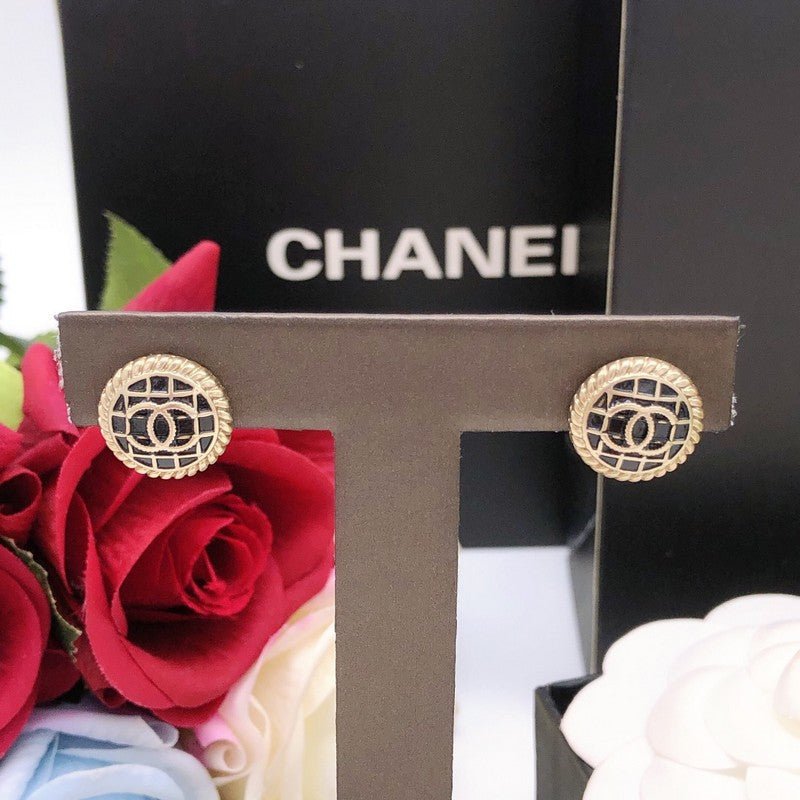 18K Chanel Black & Gold Round Earrings