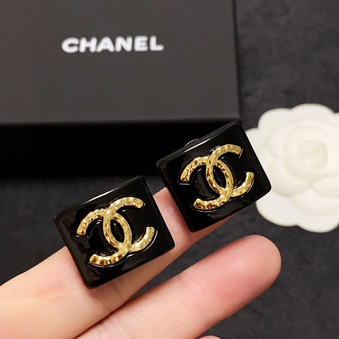18K Chanel Black Resin Square Earrings